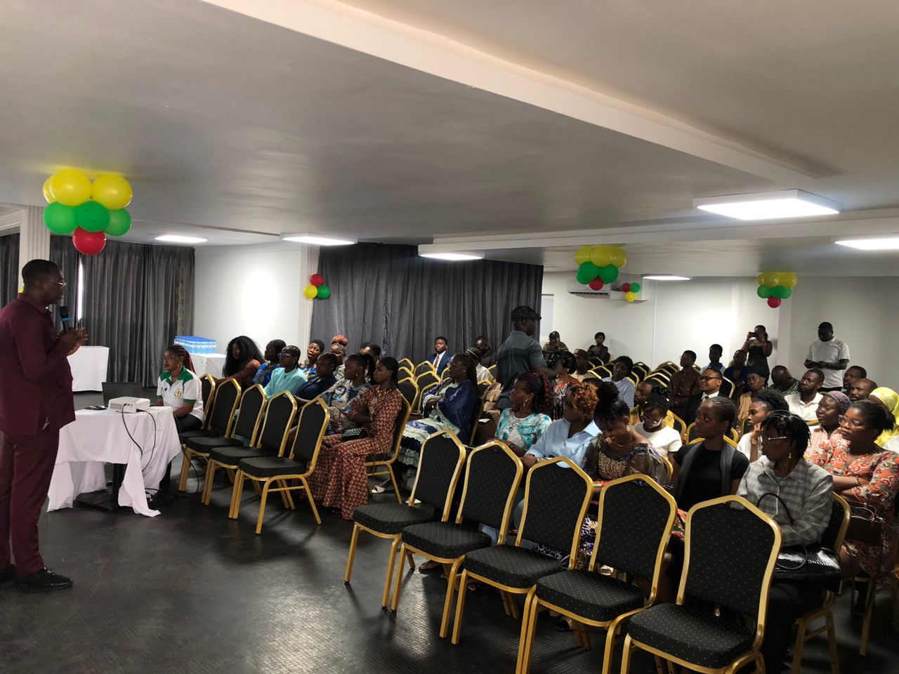 Ce jour, l’ONG VISA a marqué les esprits à l’Hôtel École Lébéné avec une séance de sensibilisation sur les cancers du sein et du col de l’utérus 💗